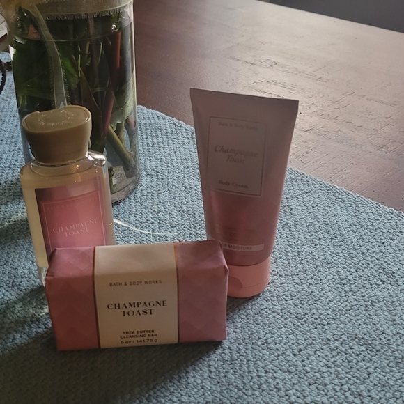 Bath & Body Works "Champagne Toast" Mini Set of 3 - Picture 2 of 8